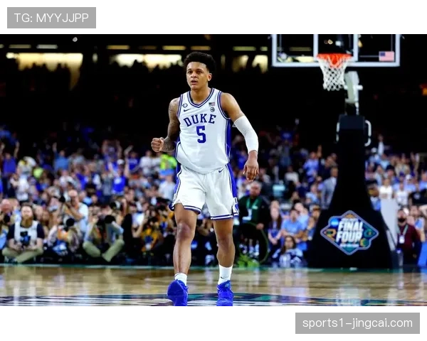 班凯罗23+9+4客场爆冷 魔术新星首战展现领袖气质